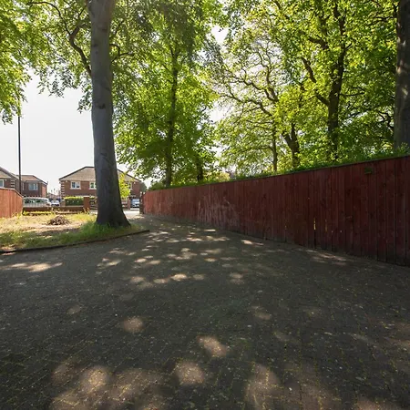 Large House For Groups With Huge Driveway - Free Parking Ferienhaus Middlesbrough